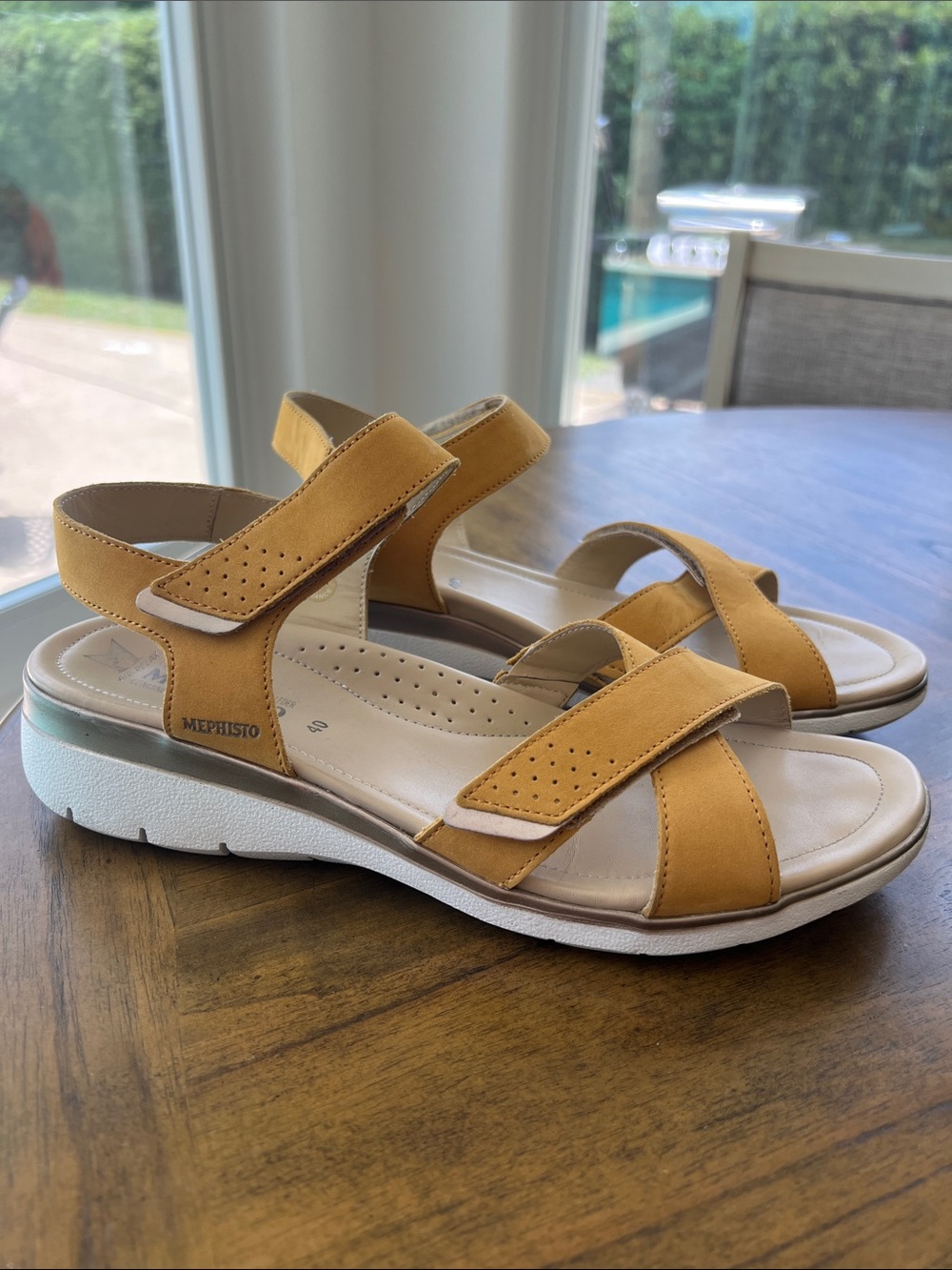 Mephisto Women’s Yellow Leather Velcro Sandals 40 = Size 9 - Picture 1 of 12